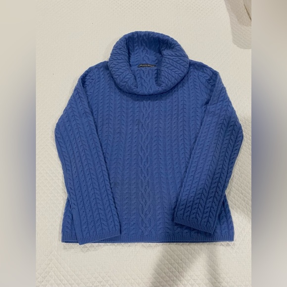 SALK FIFTH AVENUE (Black Label) Cowl / Turtle Neck  100% FINE CASHMERE Sweater - Picture 2 of 9